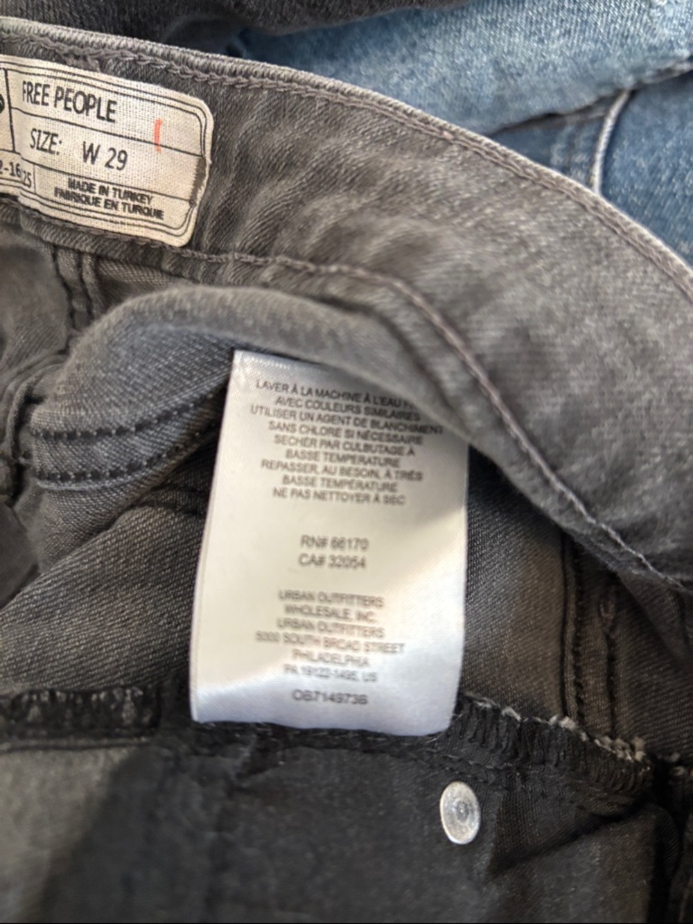 Free People High Rise Straight Raw Hem Jeans Charcoal Grey / Washed Black Sz 29 - Picture 10 of 12